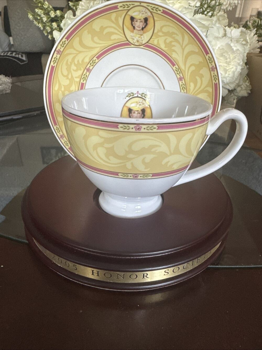 Avon 2005 Honor Society Cup & Saucer W/ Display